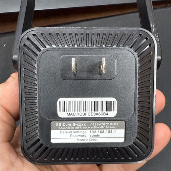 Wifi Range Extender, 300 MBPS - Picture 2 of 2